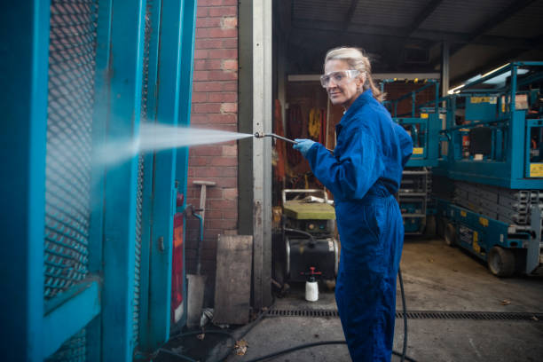 Best Commercial Building Pressure Washing  in Iraan, TX
